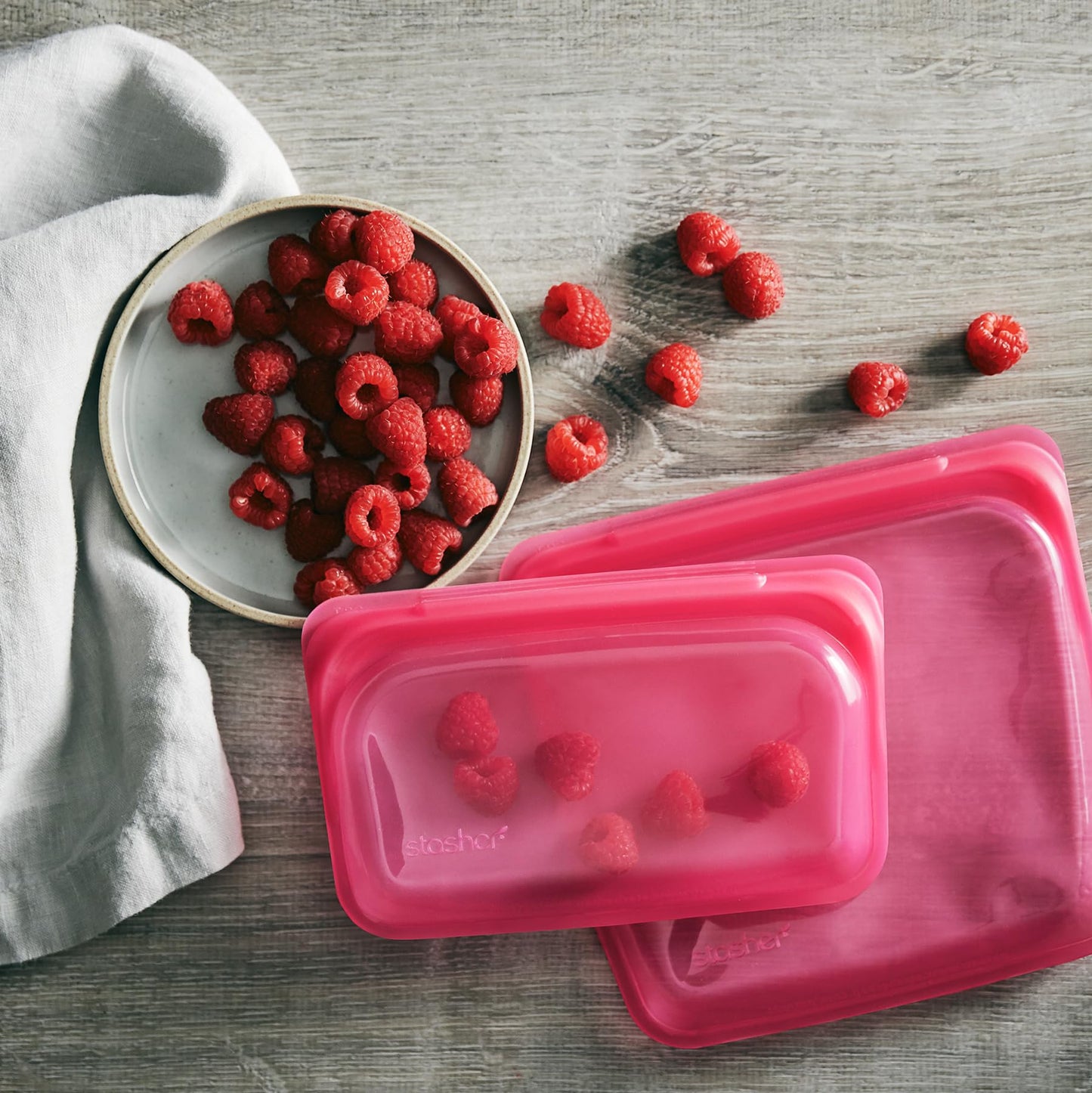 Stasher Premium Silicone Reusable Food Storage Bags, 2-Pack, Clear, Multi-Use Food Storage Bags, Lunch Bag, Travel Containers, BPA Free, Leak-free, Dishwasher-Safe, Eco-friendly