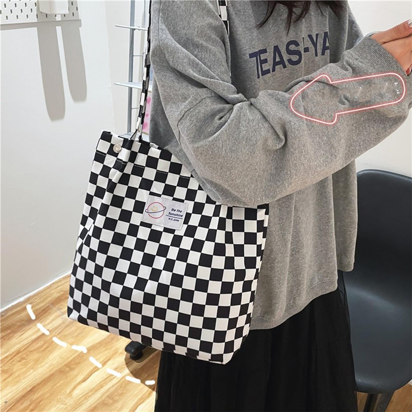 ICOCCI Women Tote Bags Grocery Shoulder Bag Corduroy with Inner Pocket for Work Beach Lunch Travel Shopping Shopper Handbags (Black & White Squares)