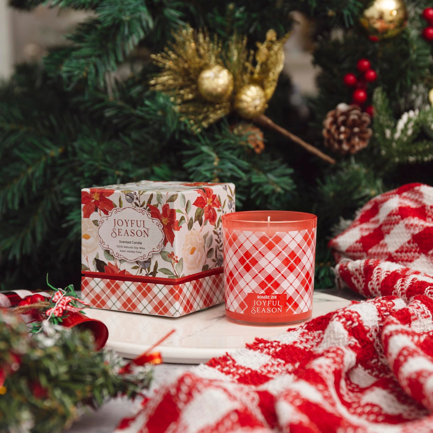 ROMIIE ZOI Christmas Scented Jar Candle - 6oz Soy Wax Candle - Joyful Season Infused with Holiday Floral Aroma - with Beautiful Keepsake Box Special for Christmas/Holiday Gifts