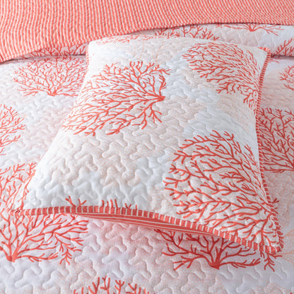 Soul & Lane Coastal Quilt Set - Twin and 1 Sham, Quilted Coastal Bedspread with Beach Theme, Ocean Bedding Set, Summer Nautical Quilt, Beachy Comforter with Tropical Motif, Sea of Coral