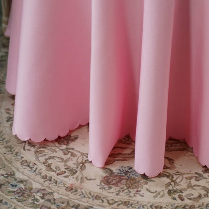 JYFLZQ Pink Round Tablecloth 70 Inch for 4 Foot Tables Machine Washable, Durable, Thick Polyester Fabric Table Cloth Table Cover for Parties Banquet Wedding(Equipped with 4 Napkin Cloth)