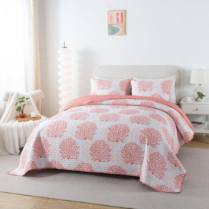 Soul & Lane Coastal Quilt Set - Twin and 1 Sham, Quilted Coastal Bedspread with Beach Theme, Ocean Bedding Set, Summer Nautical Quilt, Beachy Comforter with Tropical Motif, Sea of Coral