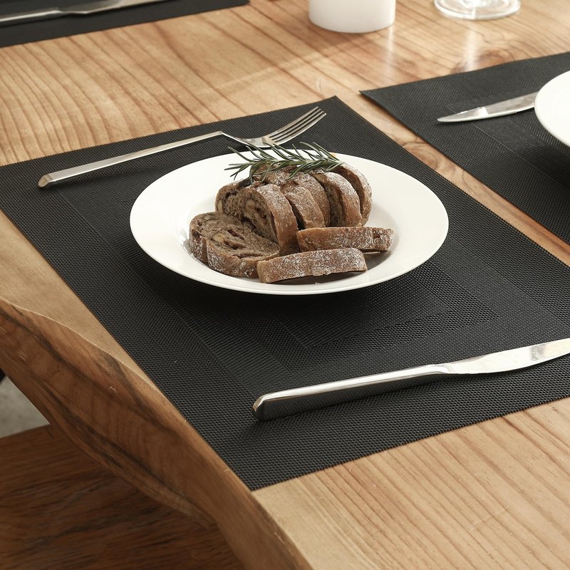 Leetaltree Black Frame Placemats Set of 4 - Heat Resistant Non-Slip Place mats for Dining Table, Washable Durable PVC Vinyl Woven Table Mats（Black Frame, 4）