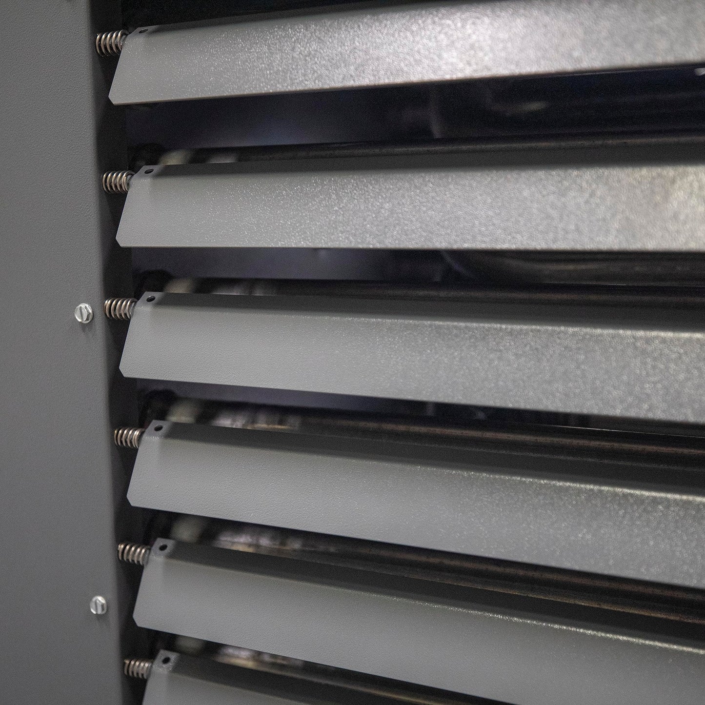 Mr. Heater 200,000 BTU Big Maxx Natural Gas Standard Combustion Power Vented Unit Heater with Aluminized Steel Heat Exchanger